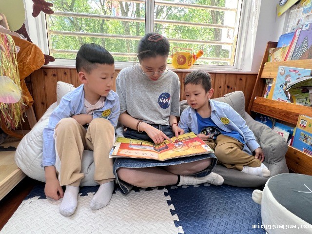 宁波奉化区第二实验幼儿园延时托管绘本阅读.jpg